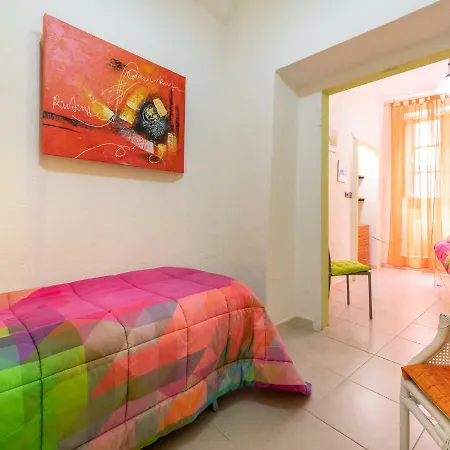 度假居 L'arcobaleno 卡利亚里